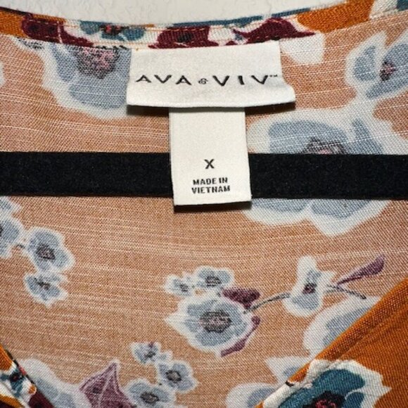 Ava and Viv flutter sleeve dress - Picture 2 of 5